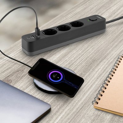 Мережевий подовжувач VIDEX ONCORD з/з 3п 3м (3x1.5мм) 2.4А 2USB+USB-C з кнопкою чорний VF-PD33G2U1C-B фото