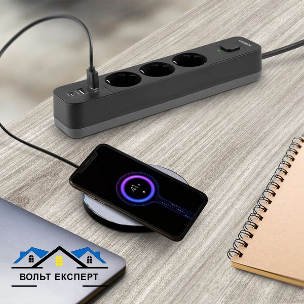 Сетевой удлинитель VIDEX ONCORD з/к 3п 3м (3x1.5мм) 2.4А 2USB+USB-C з кнопкою чорний VF-PD33G2U1C-B фото